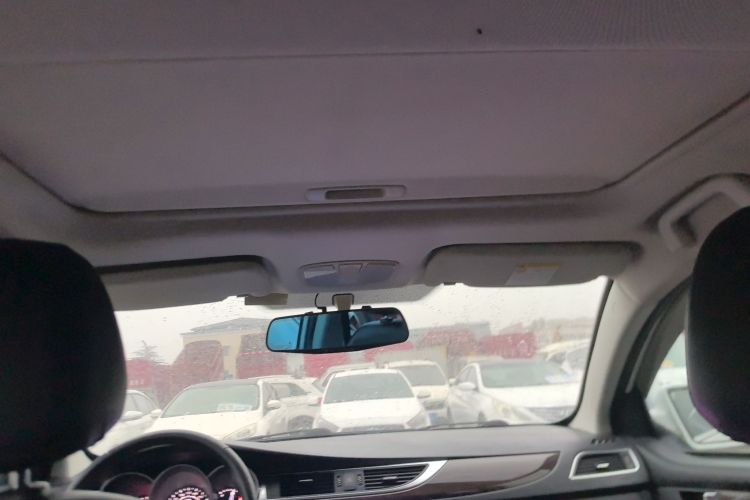 众泰Z500 2015款 1.5T 手动尊贵型中控内饰22