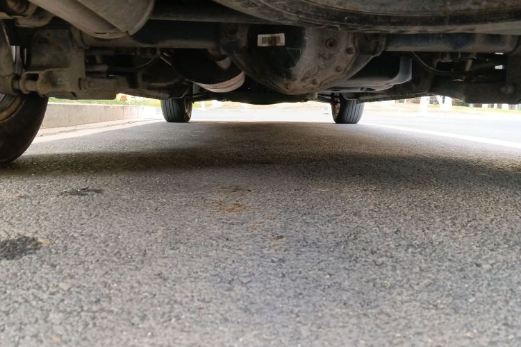 上汽大通MAXUS 大通G10 2014款 2.0T 自动精英版局部细节9009