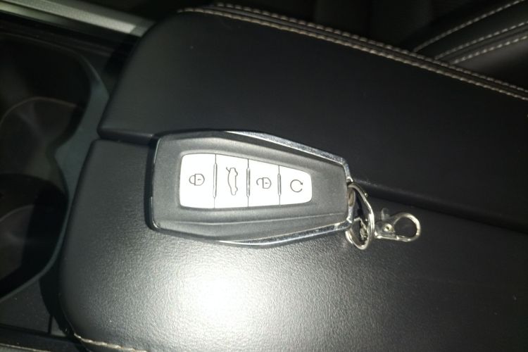 吉利汽车 豪越 2020款 1.8TD DCT旗舰型 5座中控内饰7001