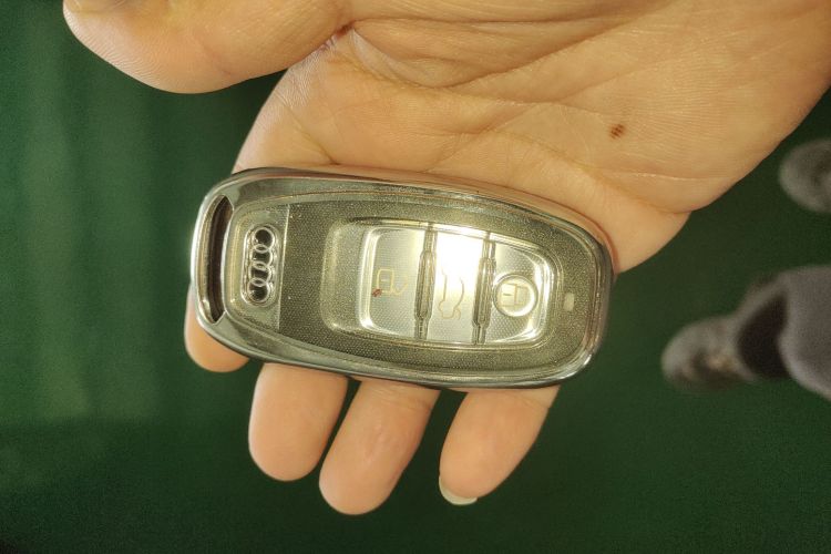 奥迪A6L 2015款 30 FSI 百万纪念舒享型中控内饰11