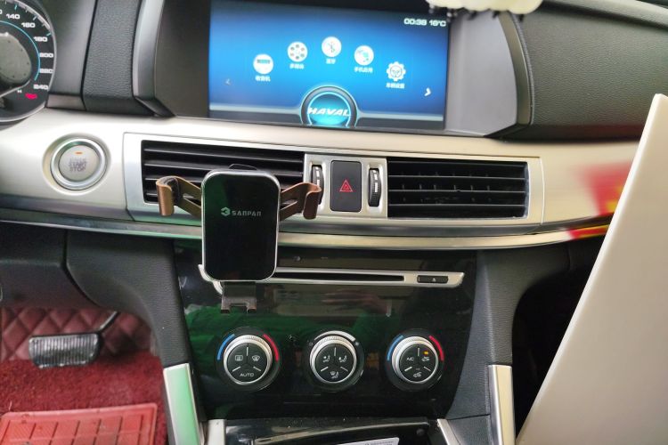 哈弗H7 2016款 蓝标H7 2.0T 自动精英型中控内饰16