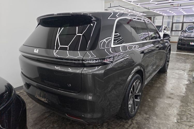 理想汽车 理想L8 2024款 Ultra车身外观7