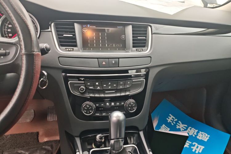 标致508 2013款 2.0L 两周年纪念 自动智享版局部细节16