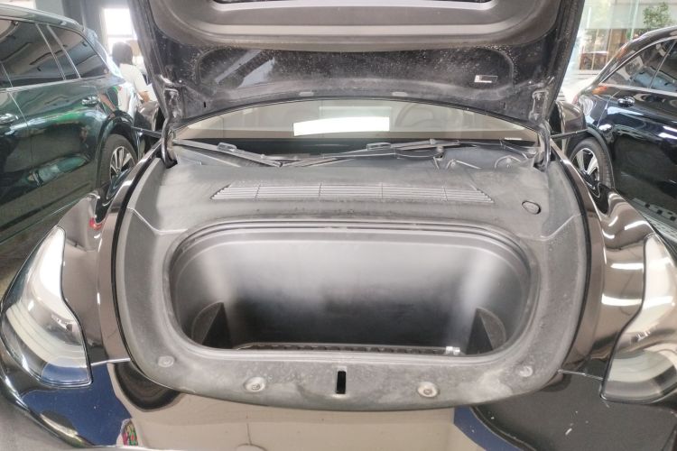 特斯拉 Model Y 2021款 标准续航后驱版局部细节24