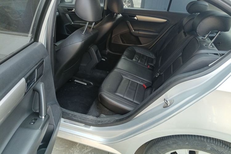 大众 朗逸 2013款 改款经典 1.6L 自动舒适版中控内饰21