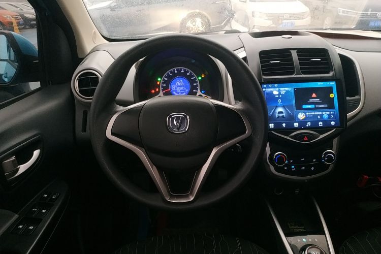 长安欧尚 奔奔E-Star 2021款 国民版 心悦版 磷酸铁锂（31.86kWh）局部细节13