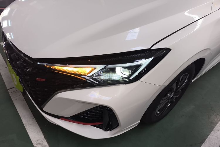 长安 逸动 2025款 PLUS 1.4T 双离合高能版局部细节36