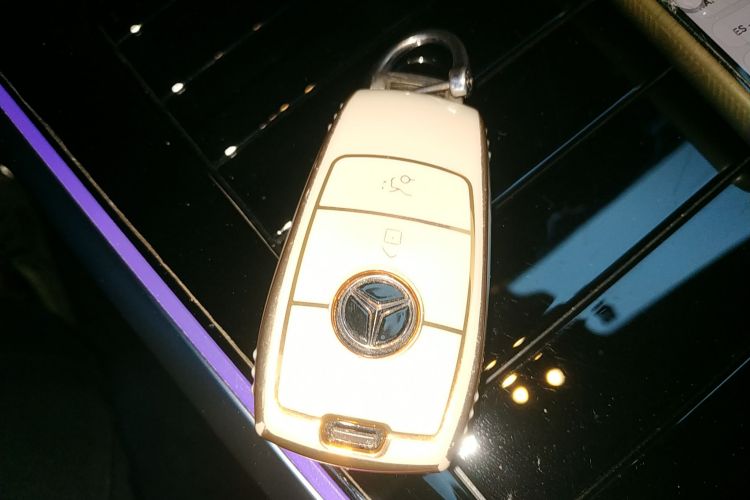 奔驰GLB AMG 2021款 改款 AMG GLB 35 4MATIC中控内饰7001