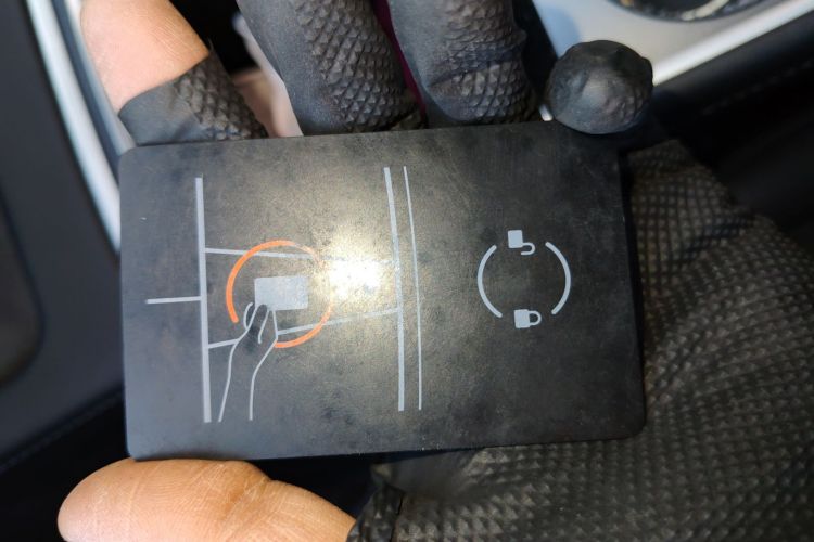 特斯拉 Model 3 2021款 标准续航后驱升级版 3D6中控内饰7001