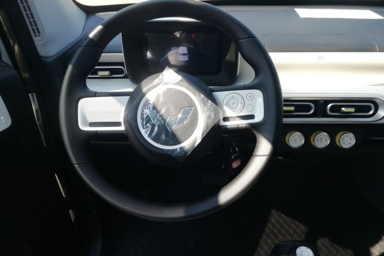 五菱汽车 宏光MINIEV 2024款 第三代 215km 青春版局部细节13