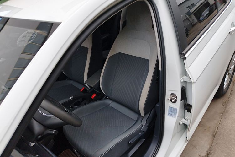 大众 朗逸 2023款 新锐 1.5L 自动新逸版中控内饰19