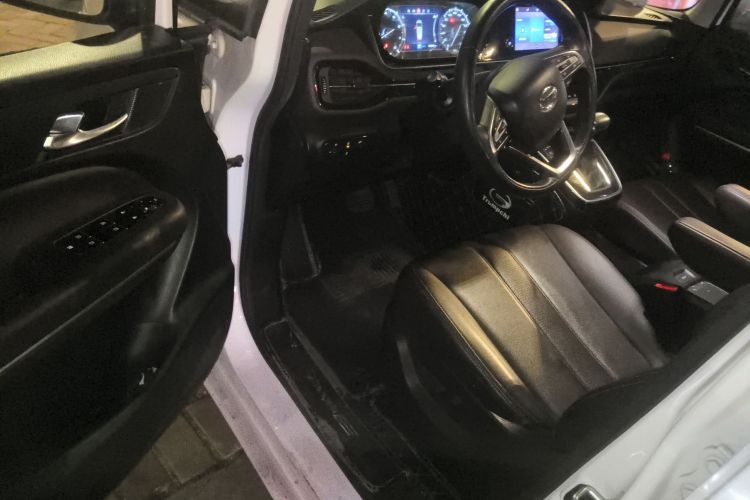 广汽传祺 传祺M6 2019款 270T DCT尊享版（七座）国VI中控内饰20