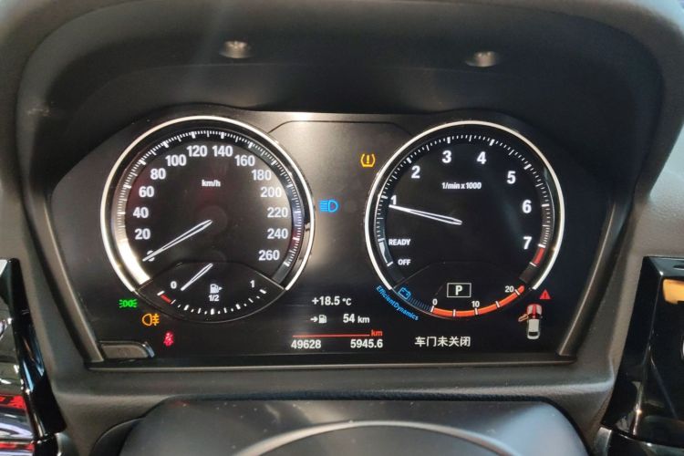 宝马1系 2022款 120i M运动曜夜版中控内饰14