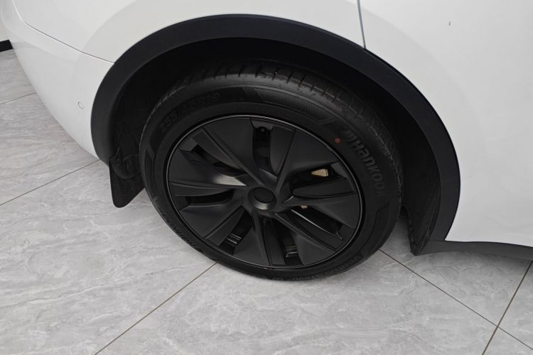 特斯拉 Model Y 2023款 长续航全轮驱动版车身外观6008