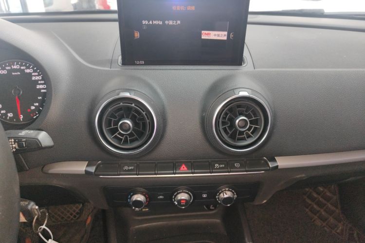 奥迪A3 2019款 Limousine 35 TFSI 进取型 国V局部细节16