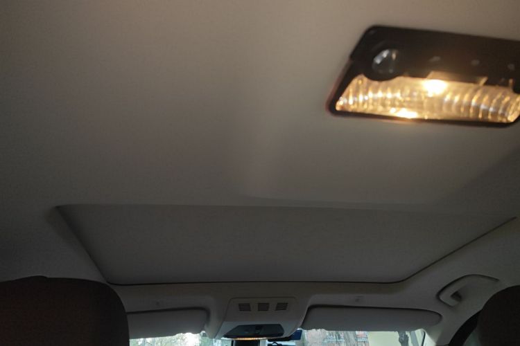 宝马5系 2014款 528Li 领先型中控内饰22