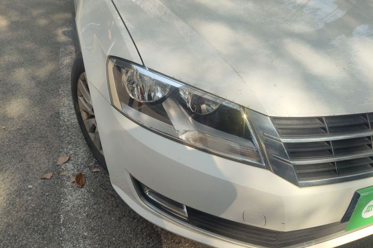 大众 朗逸 2013款 改款 1.4TSI 手动舒适版车身外观8