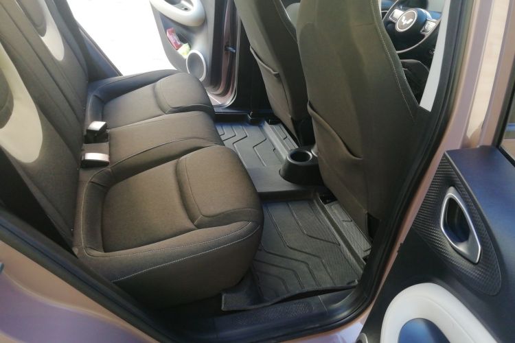 五菱汽车 五菱缤果 2023款 333km 快享款中控内饰21