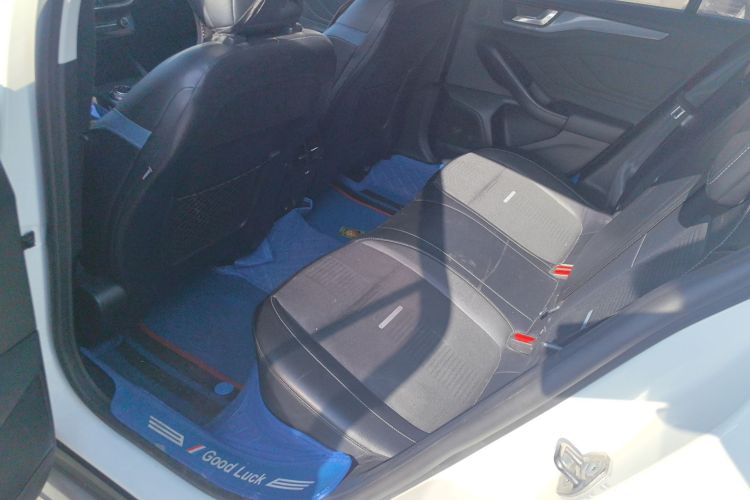 福特 福克斯 2021款 猎装版 EcoBoost 180 自动猎潮型中控内饰7004