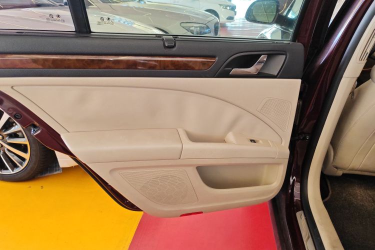 斯柯达 速派 2013款 2.0TSI DSG尊仕版中控内饰7008