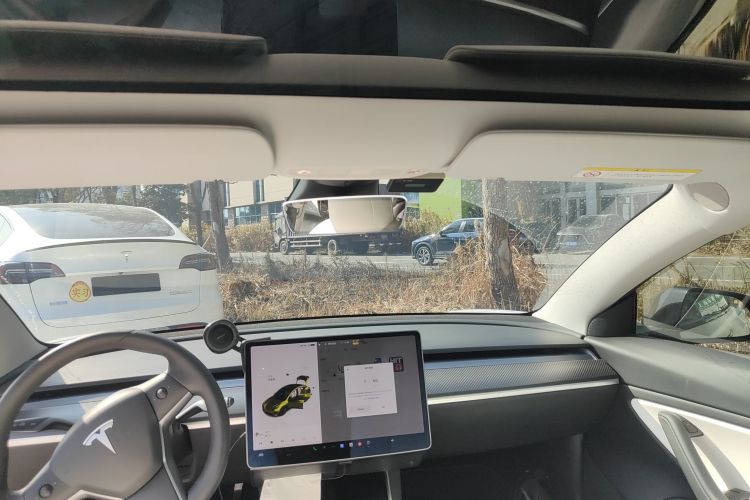 特斯拉 Model 3 2020款 长续航后轮驱动版中控内饰22