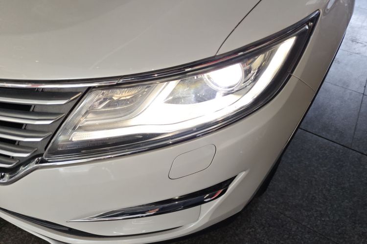 林肯MKC 2017款 2.0T 两驱尊享版局部细节36