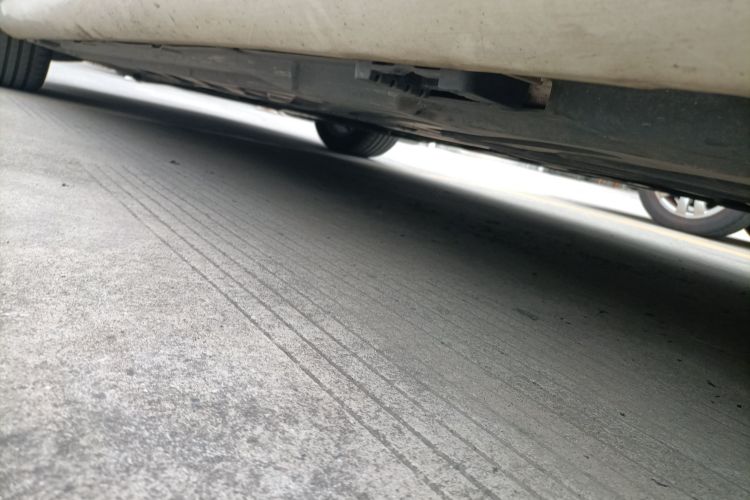 奔驰C级 2021款 C 200 L 时尚型局部细节9003