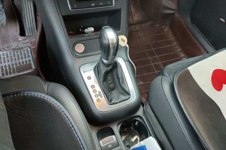 大众 途观 2015款 2.0TSI 自动四驱旗舰版中控内饰18