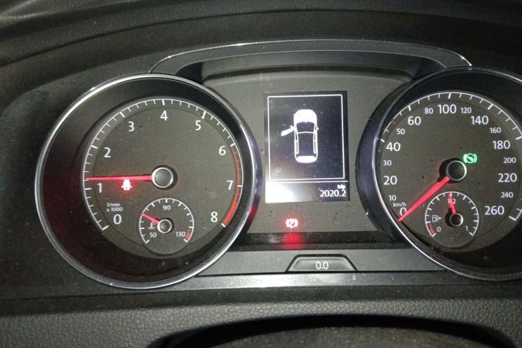 大众 高尔夫 2018款 230TSI 自动舒适型中控内饰14