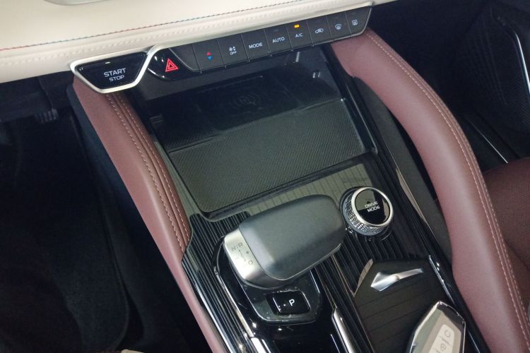 吉利汽车 星越L 2024款 2.0TD 高功自动两驱天际版局部细节18