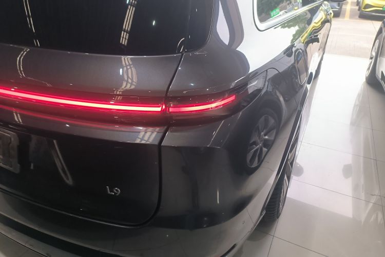 理想汽车 理想L9 2022款 Max车身外观9
