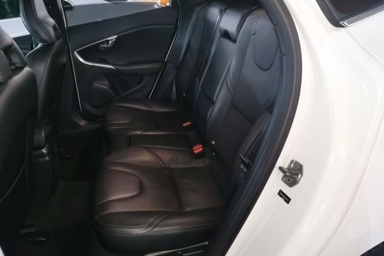 沃尔沃V40 2018款 T3 智雅版中控内饰7004