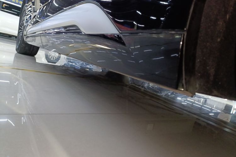 腾势D9 2024款 DM-i 970 豪华型局部细节9002