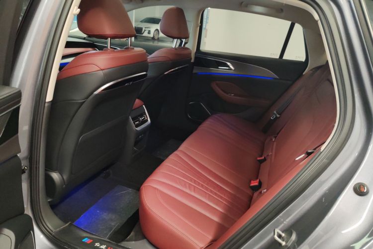 红旗H5 2024款 2.0T 自动智联旗畅版中控内饰21