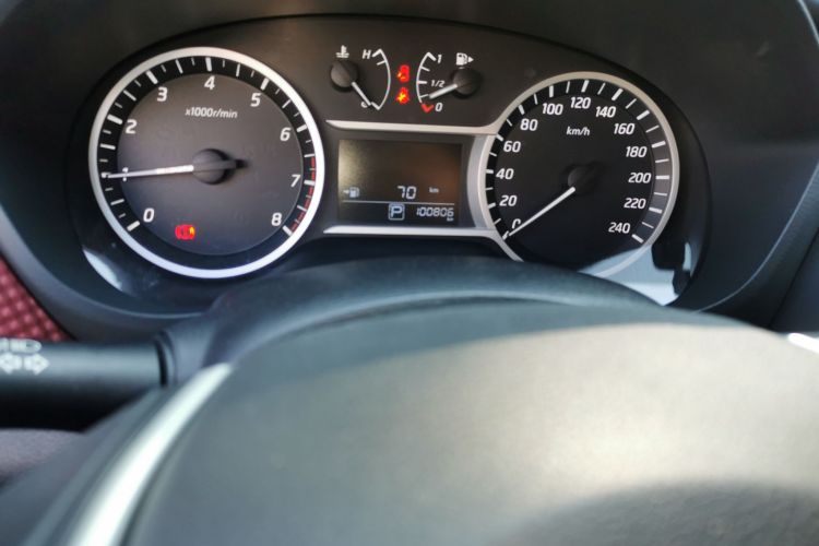 日产 蓝鸟 2019款 1.6L CVT智联智酷版 国V中控内饰15