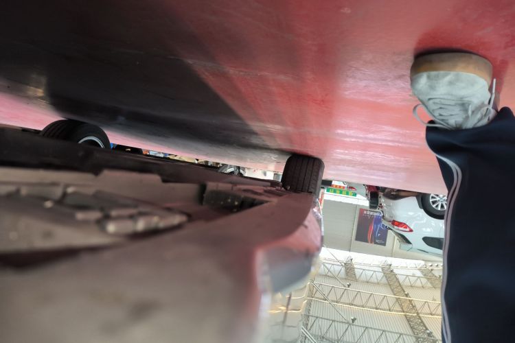 丰田 雷凌 2021款 双擎 1.8H E-CVT豪华版局部细节9001