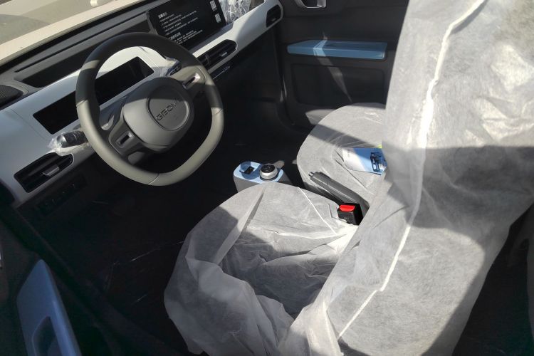 吉利银河 2024款 熊猫mini 200km 耐力熊中控内饰19