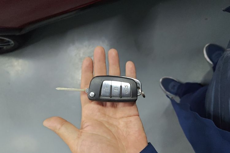 吉利汽车 远景X1 2017款 1.3L 自动玩家版中控内饰11