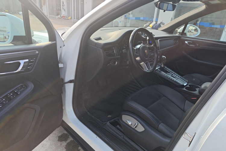 保时捷 2021款 Macan 2.0T中控内饰20