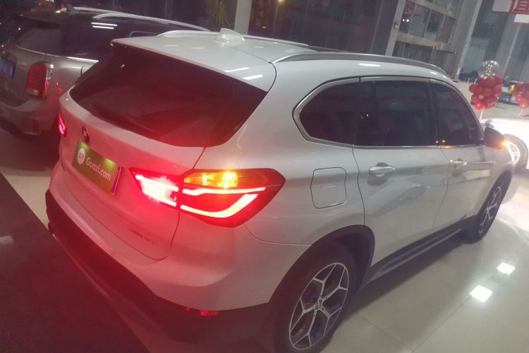 宝马X1 2019款 sDrive18Li 尊享型车身外观7