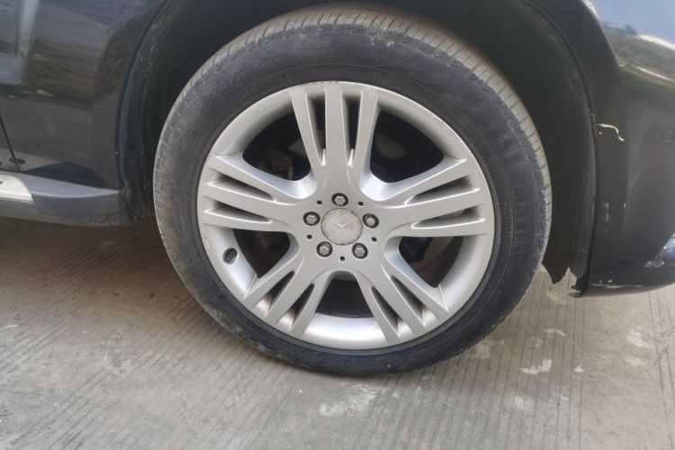 奔驰GLK级 2015款 GLK 260 4MATIC 动感型 极致版车身外观6002