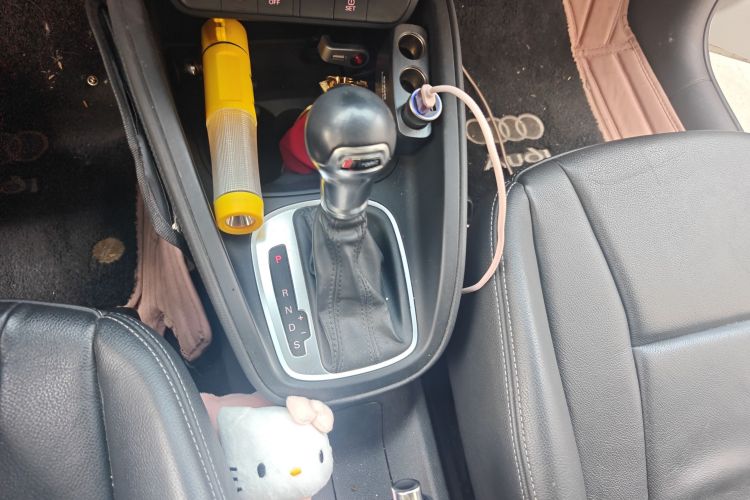 奥迪A1 2014款 30 TFSI Sportback舒适型中控内饰18