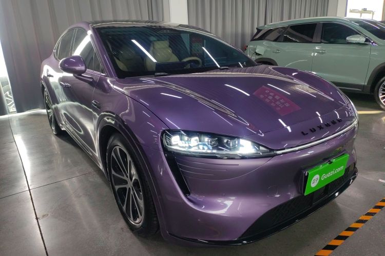 鸿蒙智行 智界R7 2024款 纯电 667km Pro车身外观3