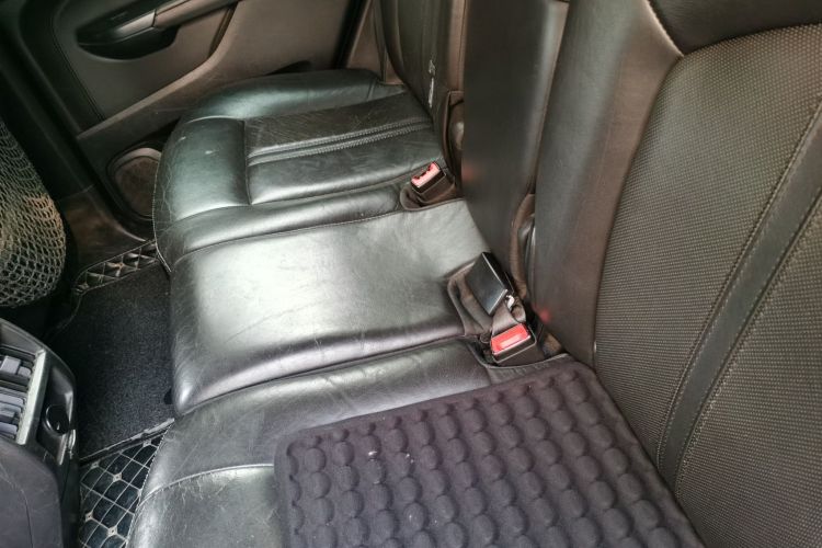 凯迪拉克SRX 2014款 3.0L 豪华型中控内饰21