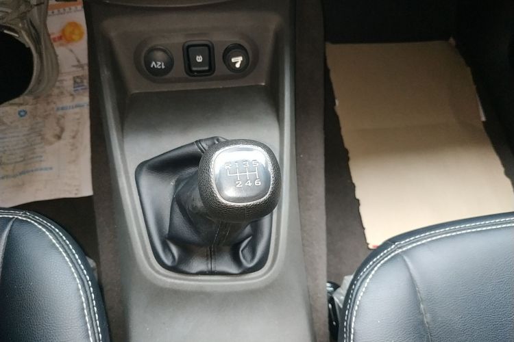 五菱汽车 五菱宏光 2018款 1.5L 经典款S基本型中控内饰18