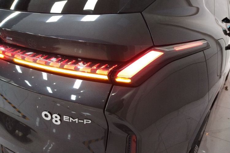 领克08 EM-P 2023款 245km 超长续航Halo车身外观6006