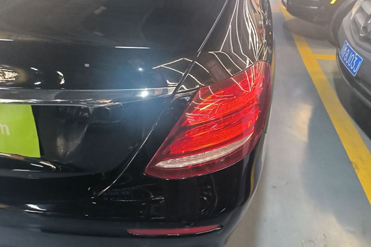 奔驰E级 2018款 E 300 L 运动豪华型车身外观6006