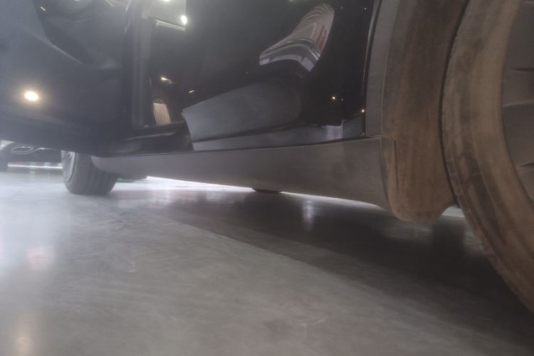 特斯拉 Model Y 2022款 长续航全轮驱动版局部细节9002