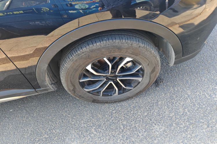 哈弗H6 2023款 国潮版 1.5T 自动都市版车身外观10