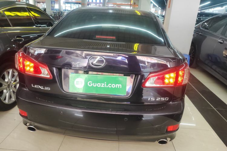 雷克萨斯IS 2011款 250 运动版车身外观6